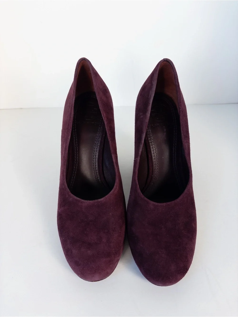 Tory Burch Lucia Suede Pumps in Burgundy Fig